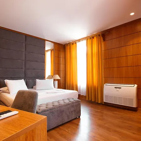 Hotel Cajupi 4*