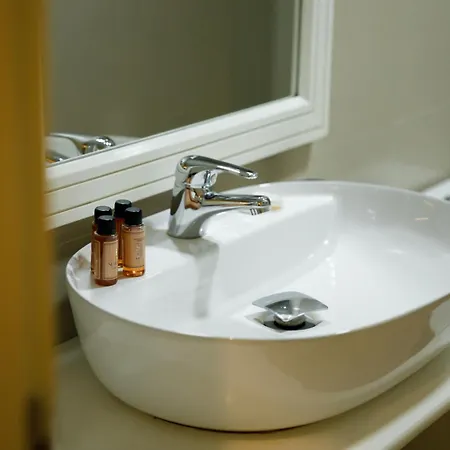 Cajupi Hotel Gjirokastër